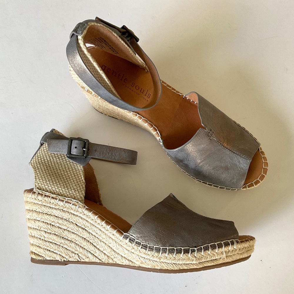 GENTLE SOULS Charli Wedge Sandals Size 10 NEW